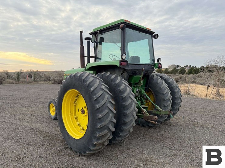 1982-john-deere-4440-image-4