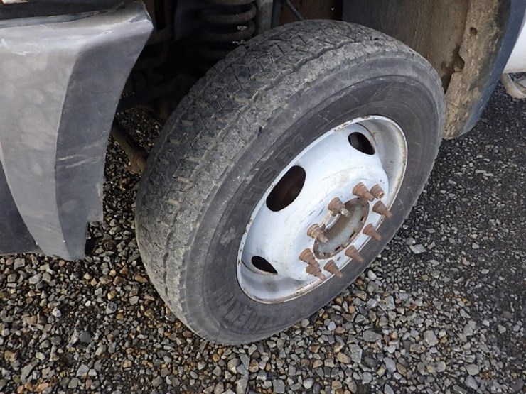 2007-ford-f550-image-34