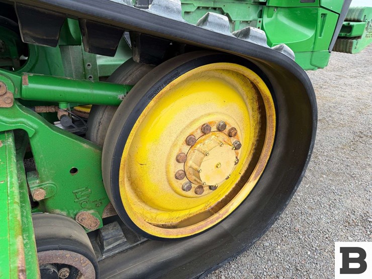 2014-john-deere-8310rt-image-47