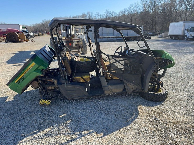 john-deere-gator-image-6