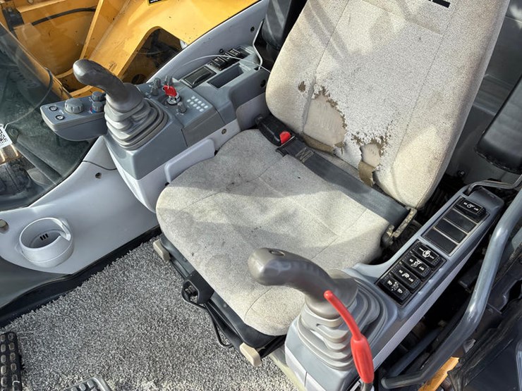 #5000-•-2017-jd-470g-lc-#1ff470gxjhf235084-image-66