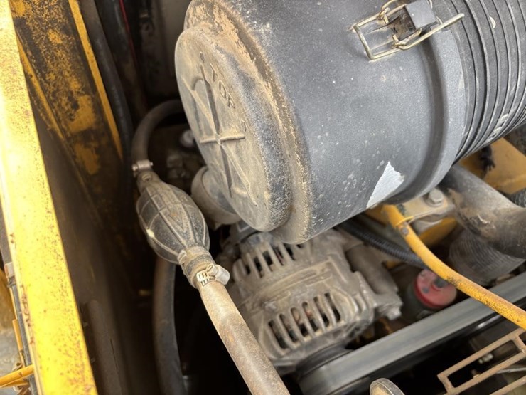 2006-john-deere-322-image-26