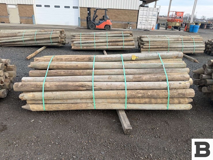 ..-wooden-posts-image-5