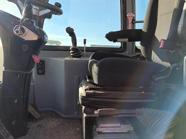 2021-eougem-oj-16-compact-wheel-loader-image-5