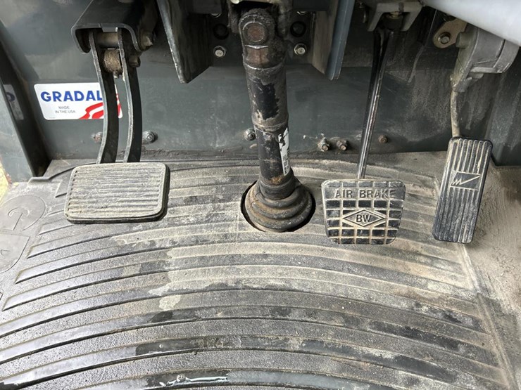 2005-gradall-xl4100-ii-image-63