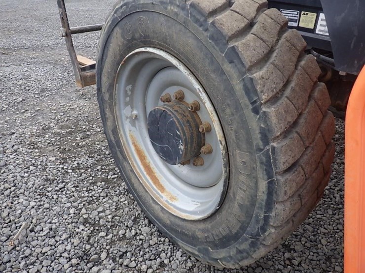 2014-jlg-g9-43a-image-23