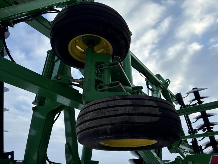 2008-john-deere-637-image-50