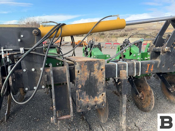 schlagel-mfg.-ripper,-implement-dolly,-great-plains-corn-planter-image-15