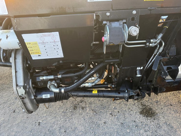 2019-mac-don-fd145-image-14