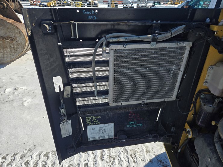 caterpillar-259d-image-33