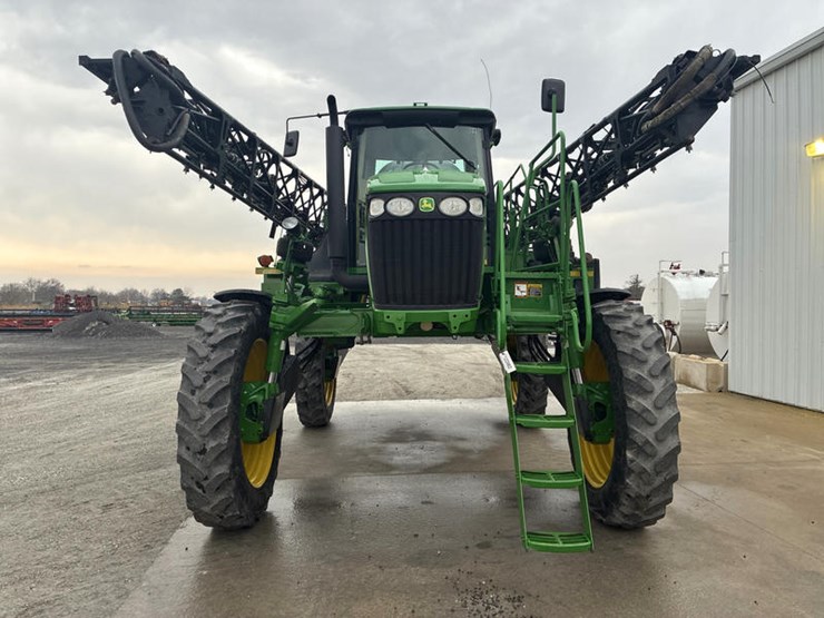 2011-john-deere-4830-image-13