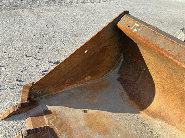 2024-case-tv620b-image-13