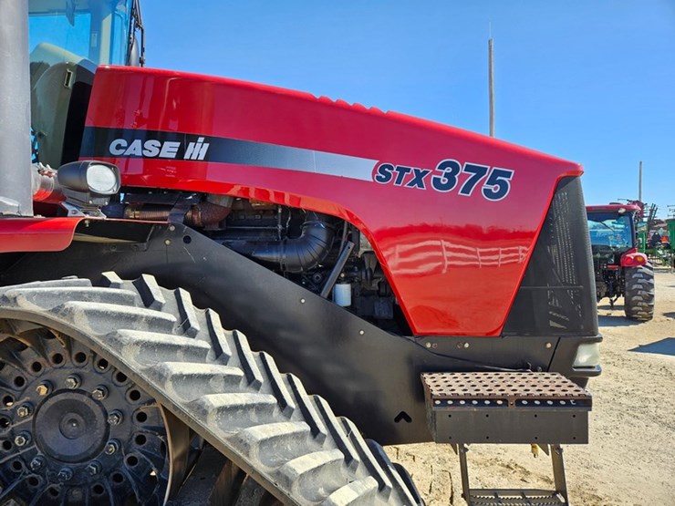 case-ih-375-image-10