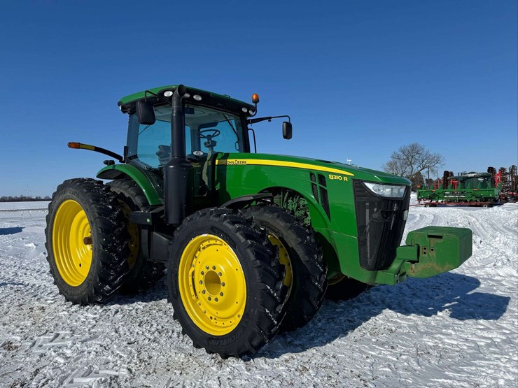 2012-john-deere-8310r-image-4