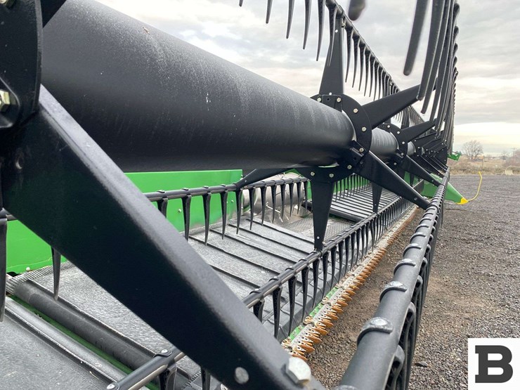 2019-john-deere-735fd-image-10