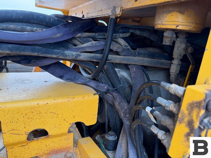 volvo-g726b-image-33