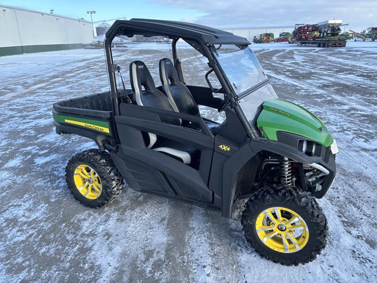 john-deere-gator-image-1