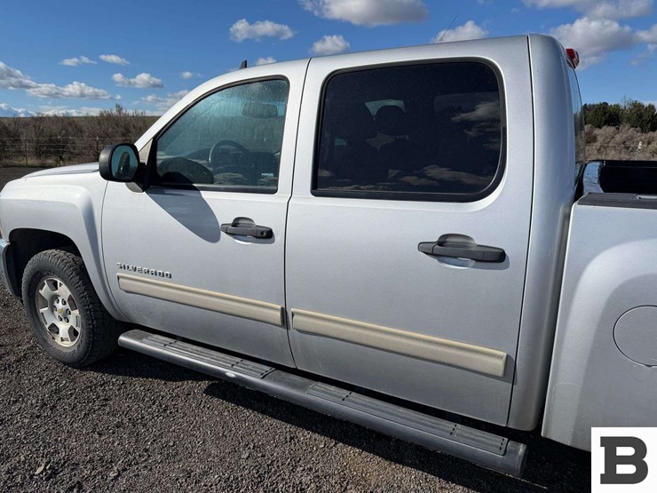 2013-chevrolet-silverado-1500-image-14