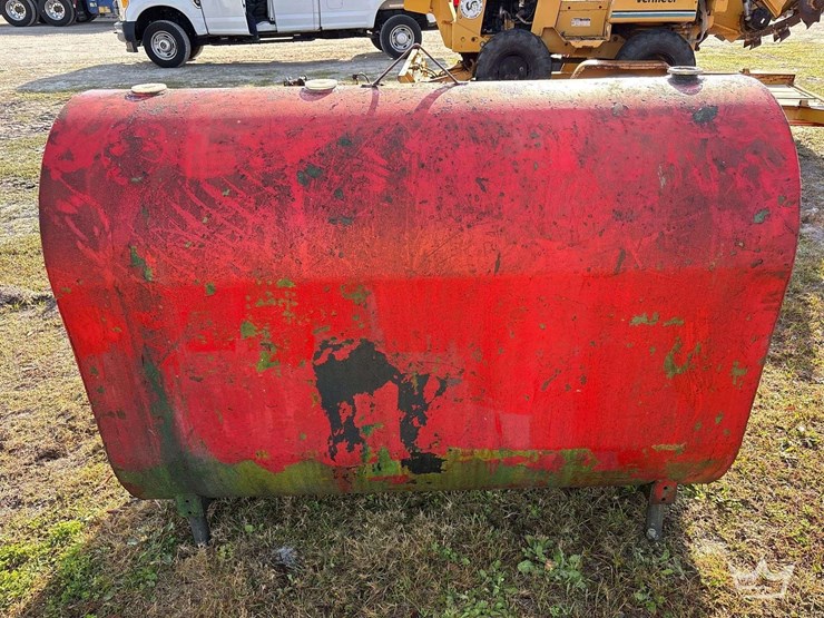 diesel-engine-oil-tank-image-8