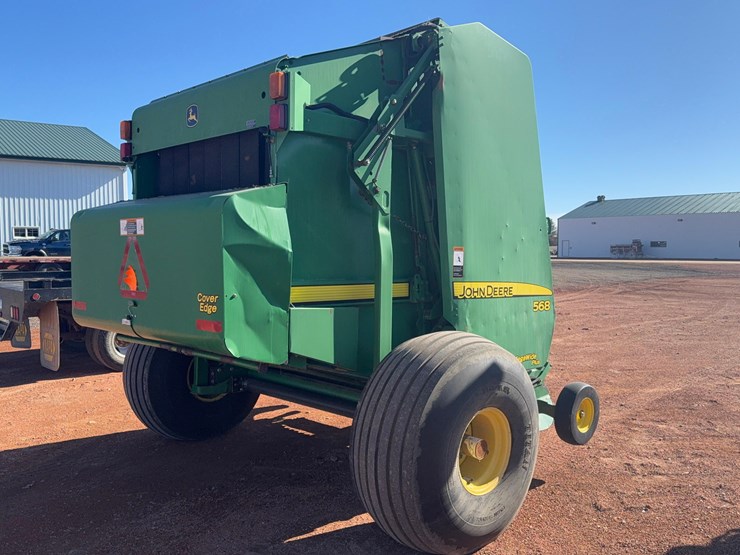 john-deere-568-image-4