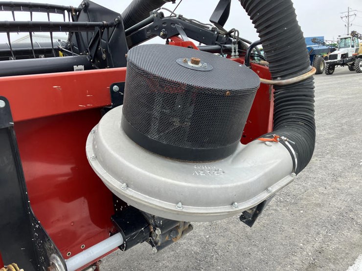 2011-case-ih-3020-image-9