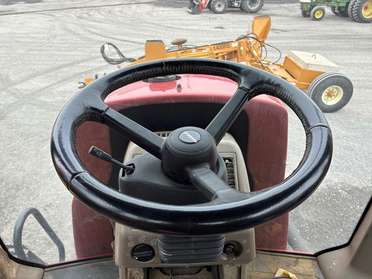 2015-case-ih-patriot-3340-image-27