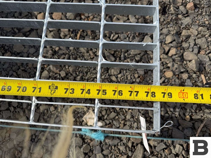 39"x78"-galvanized-metal-grating-image-7