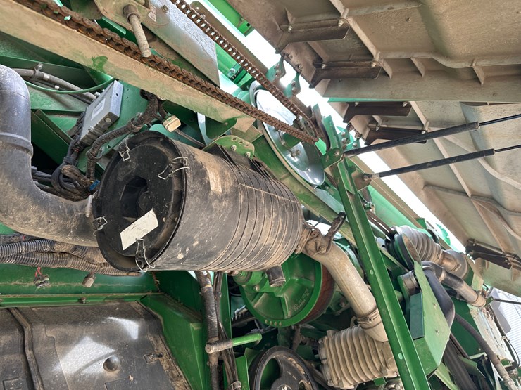 2020-john-deere-s770-image-52