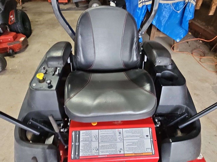 2022-ferris-is-600z-zero-turn-lawn-mower-image-12