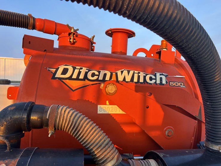 2019-ditch-witch-fx25-image-21