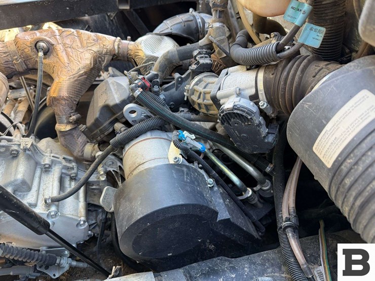 2023-can-am-defender-limited-hd10-atv-image-33