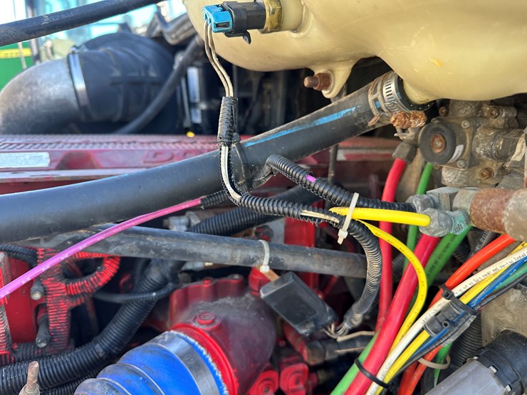 #40057-•-2001-freightliner-century-classic-s/t-t/a-daycab-truck-tractor-1fujbbbg41lh91794-image-42