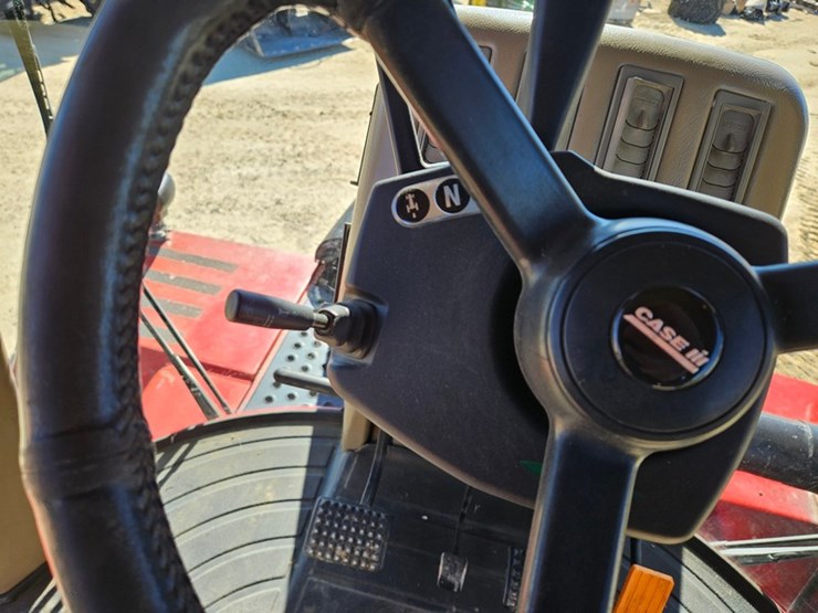 case-ih-375-image-26