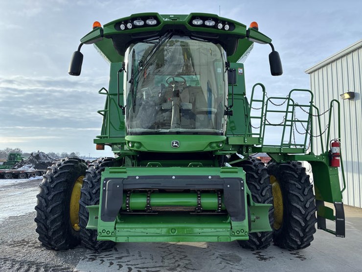 2015-john-deere-s680-image-9