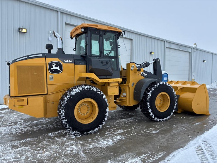 2019-deere-544l-image-6