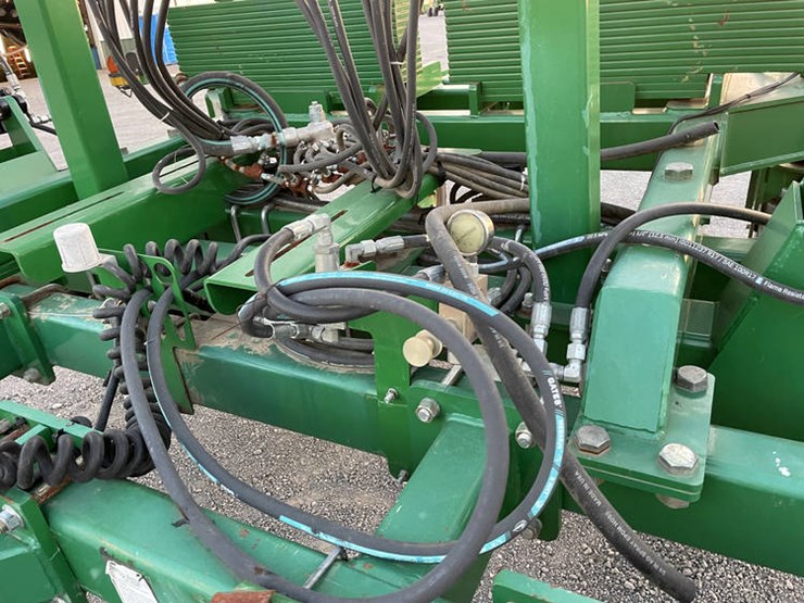 great-plains-np2330-image-7