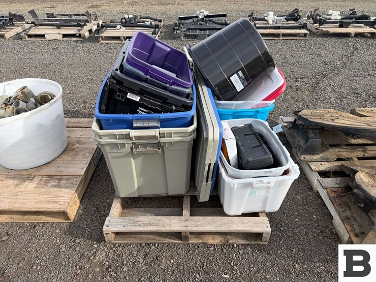 ..-plastic-bins/totes-and-solo-stove-yukon-shelters-image-5