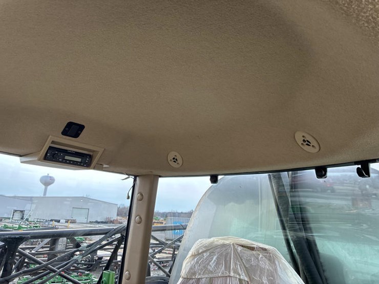 2014-john-deere-4830-image-70