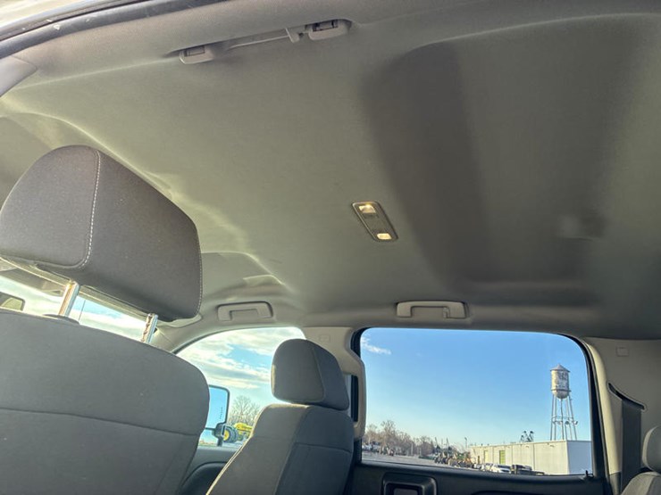 2019-chevrolet-2500-image-60