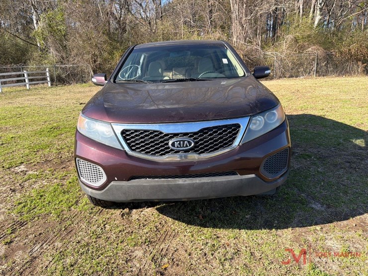 2013-kia-sorento-image-8