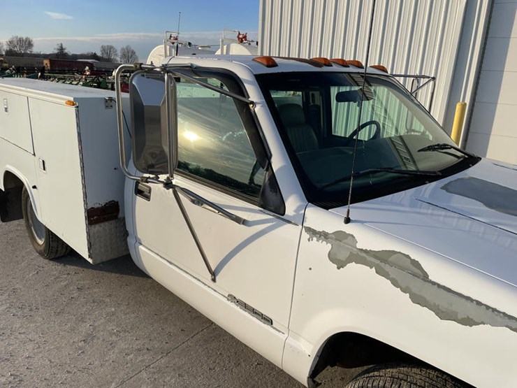 1997-chevrolet-3500-image-15