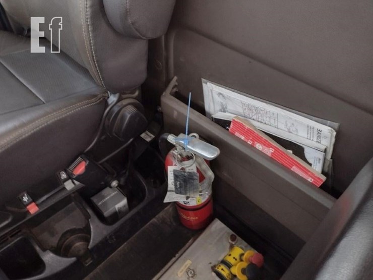 international-hx520-image-13