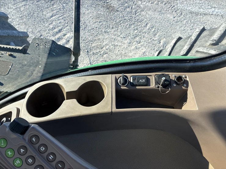 2013-john-deere-9510r-image-87