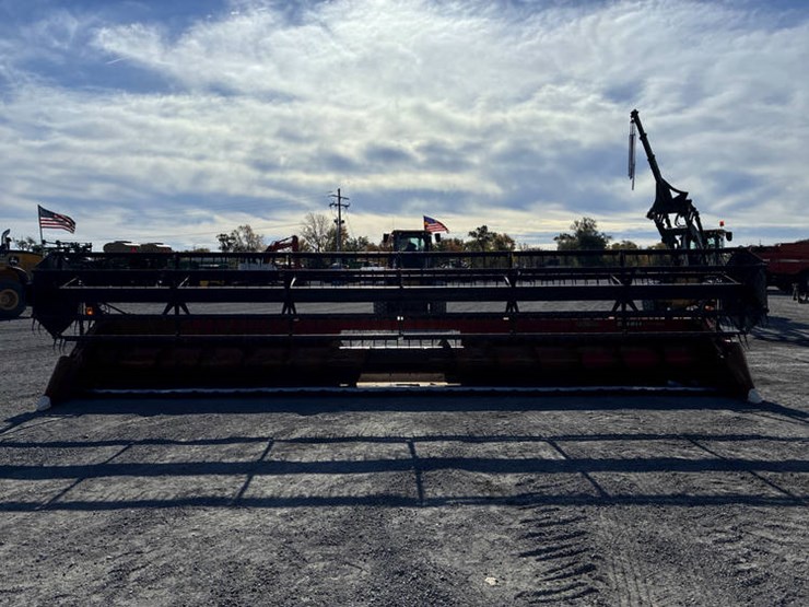 2011-case-ih-3020-image-5