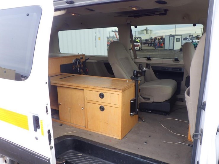 2006-ford-cargo-image-7