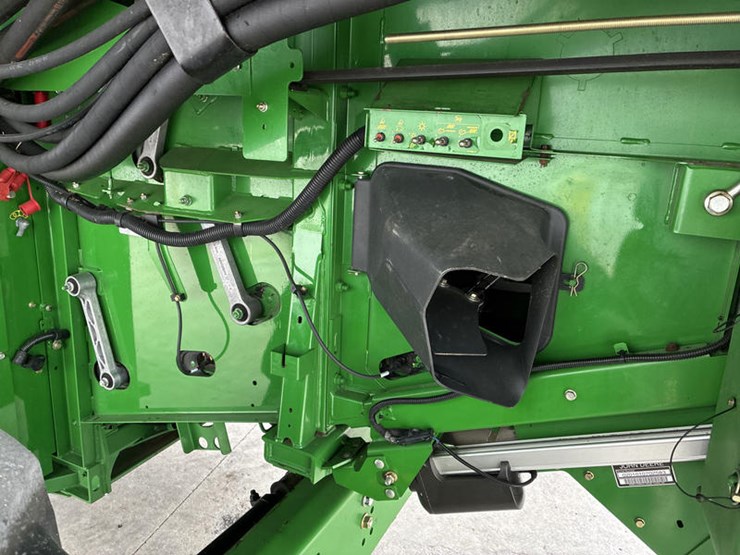 2012-john-deere-s680-image-59