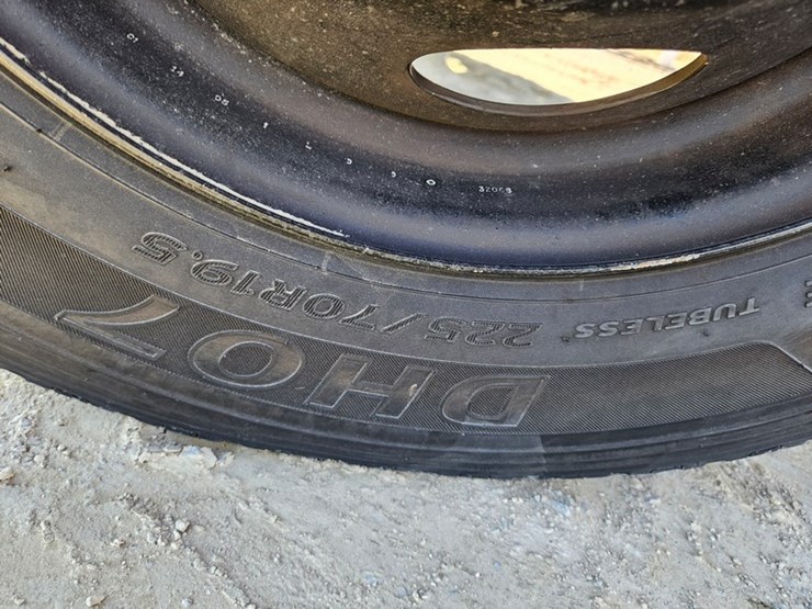 2005-ford-f550-image-40