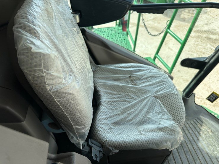 2020-john-deere-s770-image-105