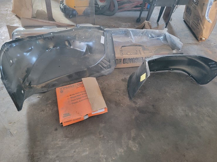 #8994-•-1985-1987-chevrolet-half-ton-body-parts-image-4