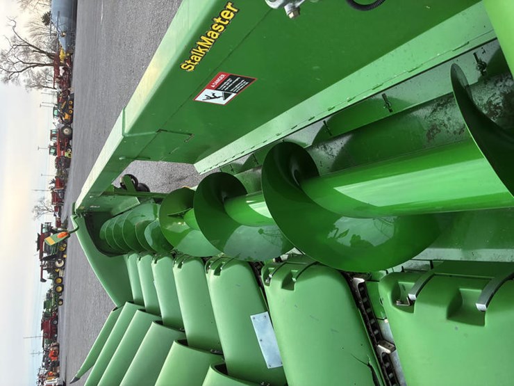 2009-john-deere-608c-image-4